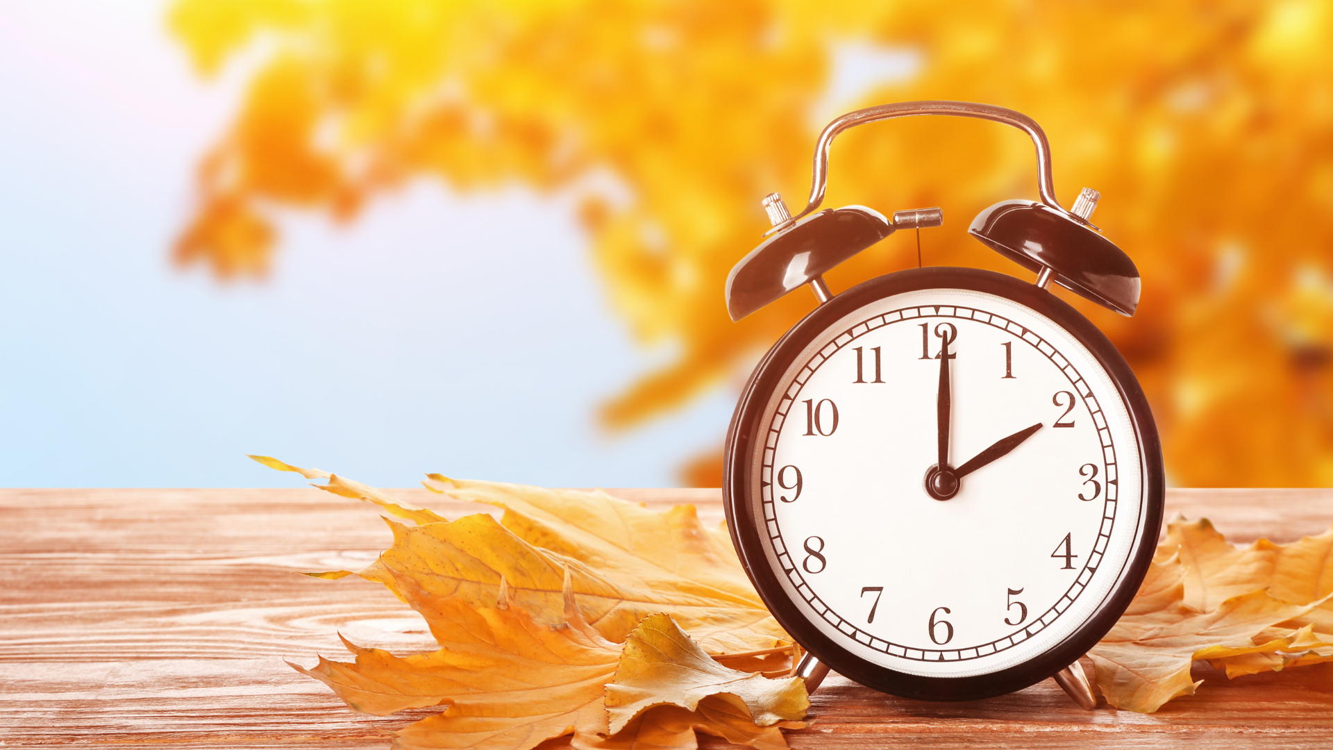 Daylight Saving Time Ends This Weekend: Don’t Forget to Set Your Clocks Back
